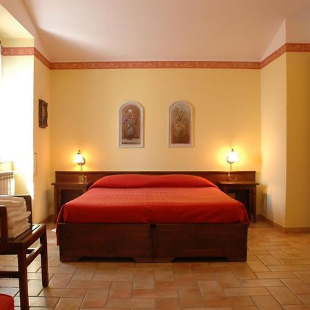 Casale Favilluta Guest House Petrignano Bagian luar foto