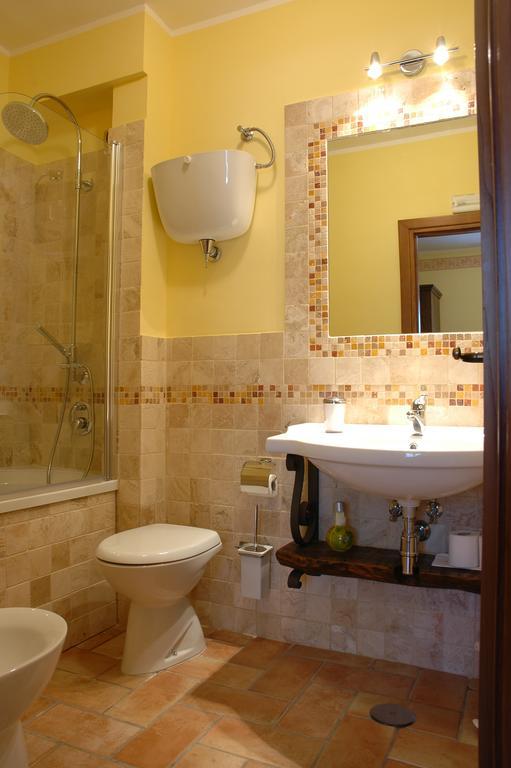 Casale Favilluta Guest House Petrignano Ruang foto